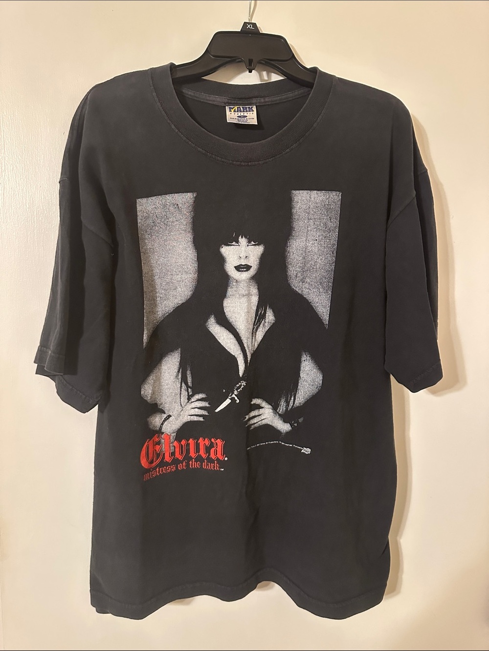 Vintage 1997 Elvira Black Graphic Tee with Red Script